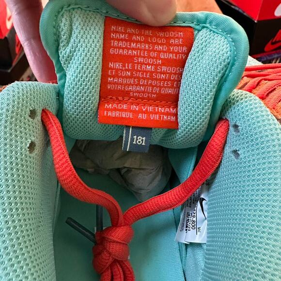 Nike SB Dunk Low Orange Emerald Rise - Picture 4 of 8